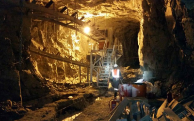 What Happens During a Rockfall in a Mine?